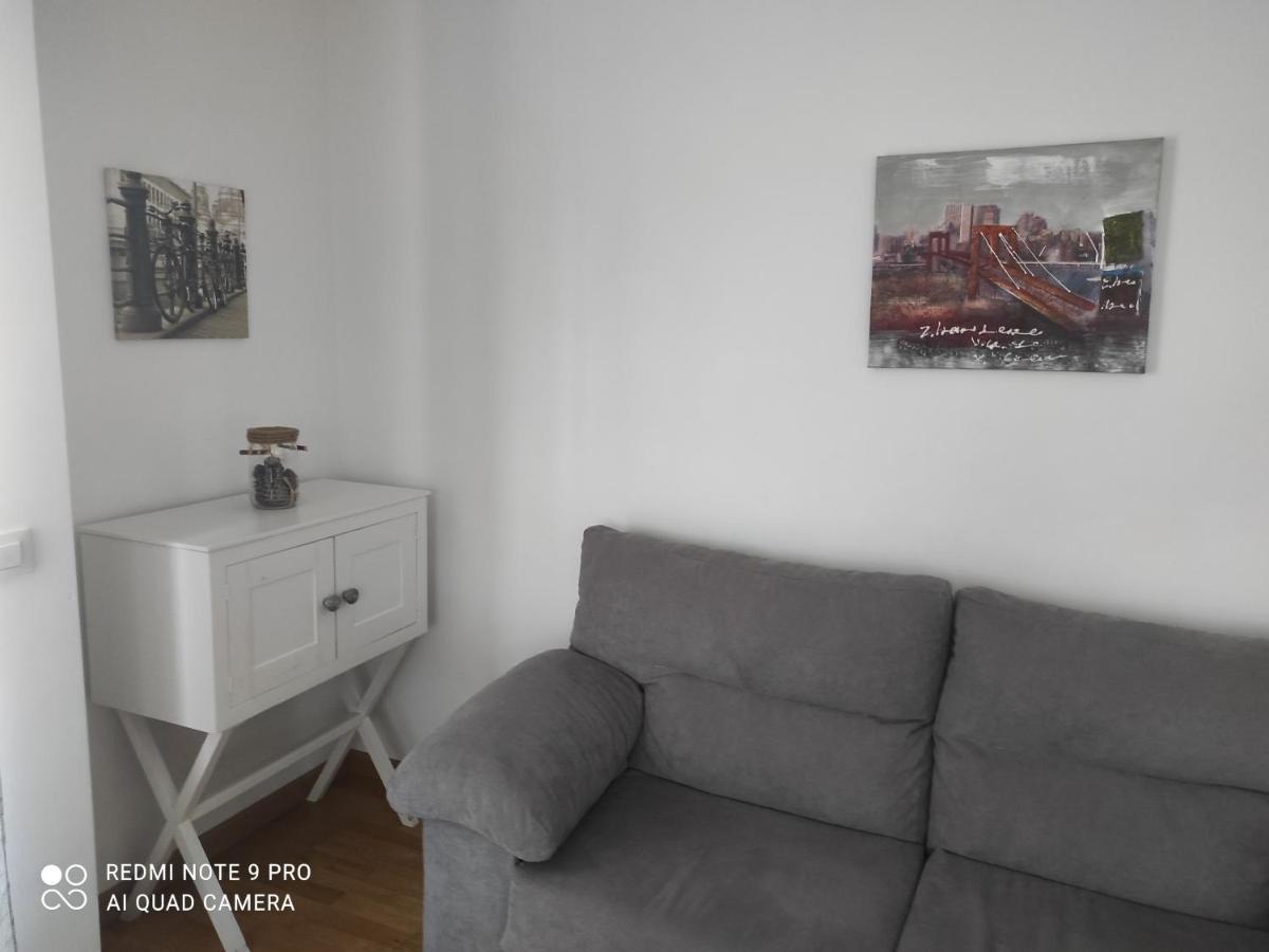 Saron Centro 1 Apartment Bagian luar foto